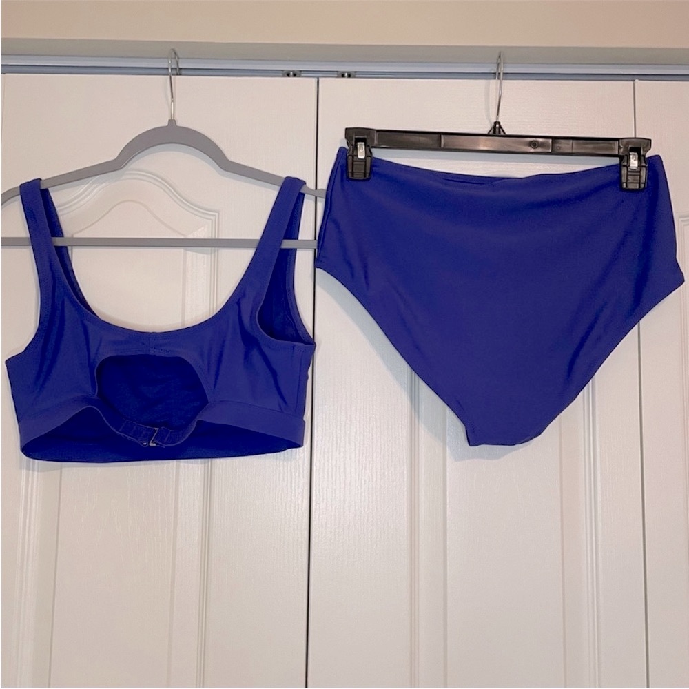 Old Navy 2 piece swim suit - Picture 2 of 8